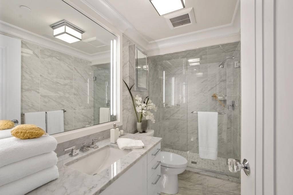Services 19 Bathroom Cleaning, deep thorough cleaning, Move in Cleaning, Move out Cleaning, Moving Cleaning, Sanitize Cleaning, Disinfect Cleaning, bathroom sanitize & disinfect